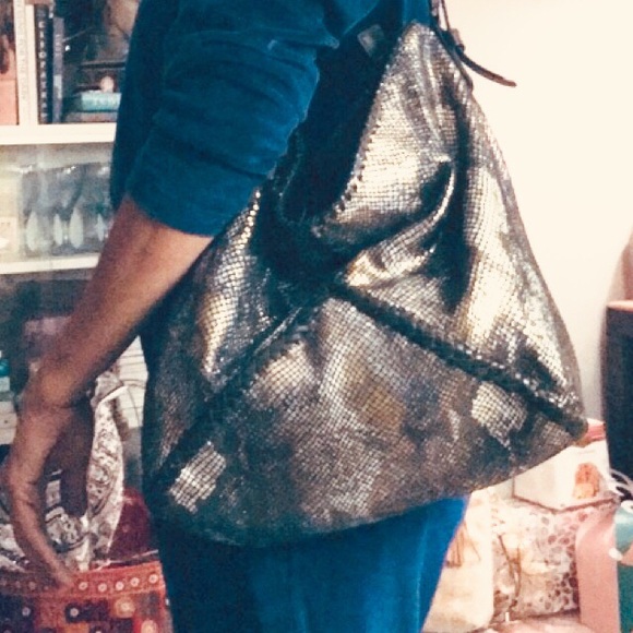 Sondra Roberts Handbags - Beautiful metallic colors Gold blend snakeskin bag